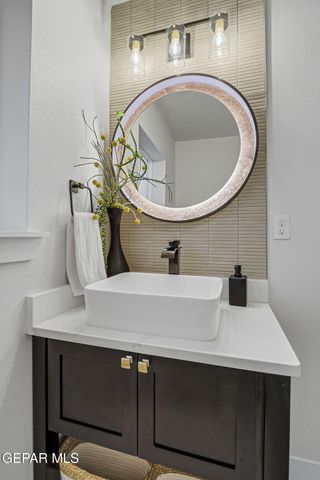 2206 N Florence Street, El Paso, TX 79902