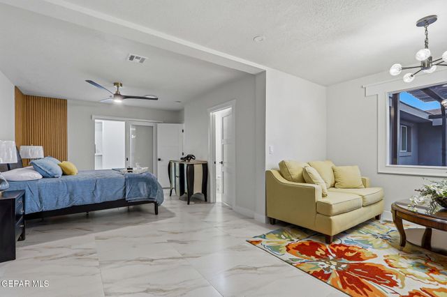 2206 N Florence Street, El Paso, TX 79902