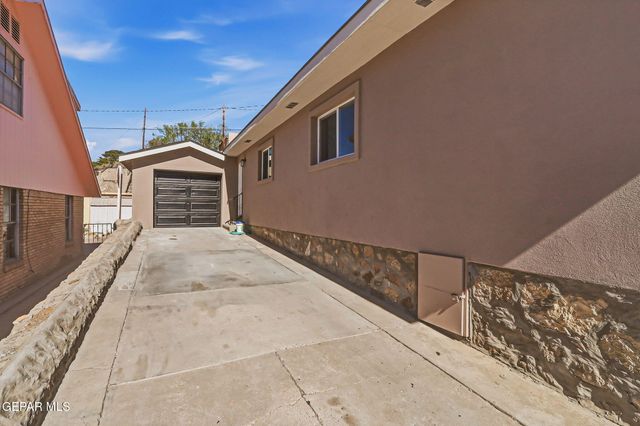 2206 N Florence Street, El Paso, TX 79902