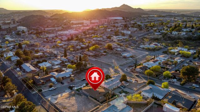 2206 N Florence Street, El Paso, TX 79902