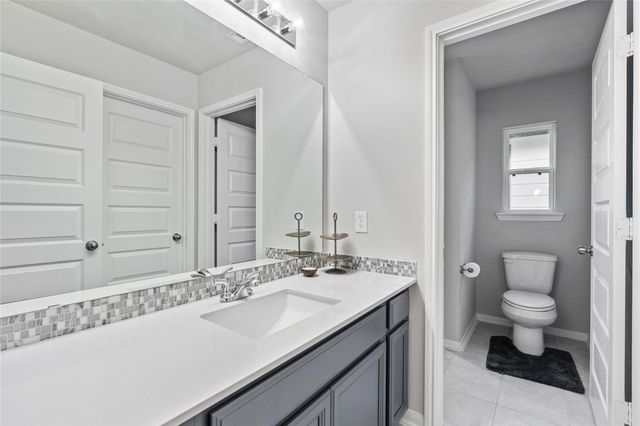 271 Bronze View Drive, Montgomery, TX 77316