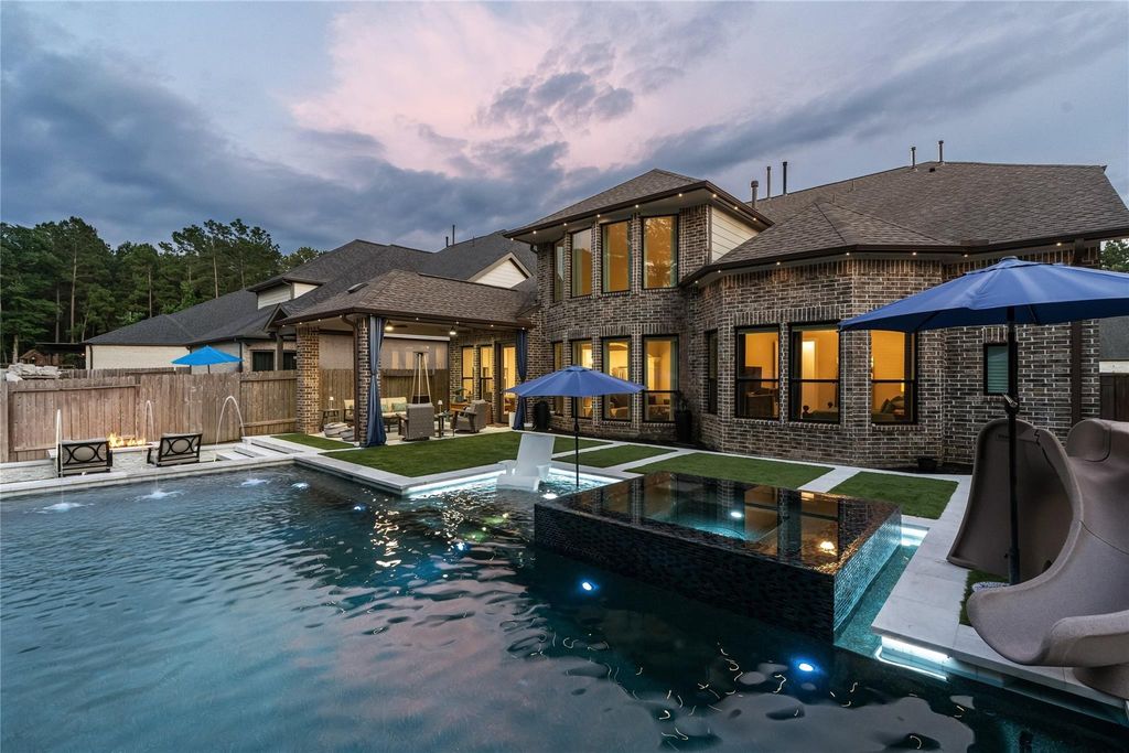 271 Bronze View Drive, Montgomery, TX 77316