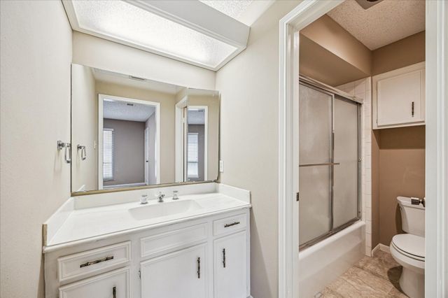 85 Crestwood Circle, Sugar Land, TX 77478