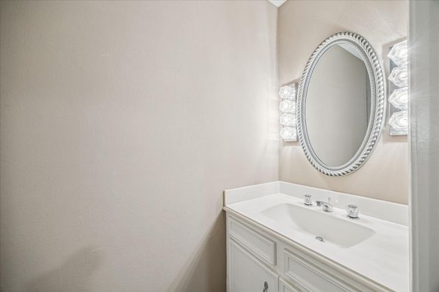 85 Crestwood Circle, Sugar Land, TX 77478