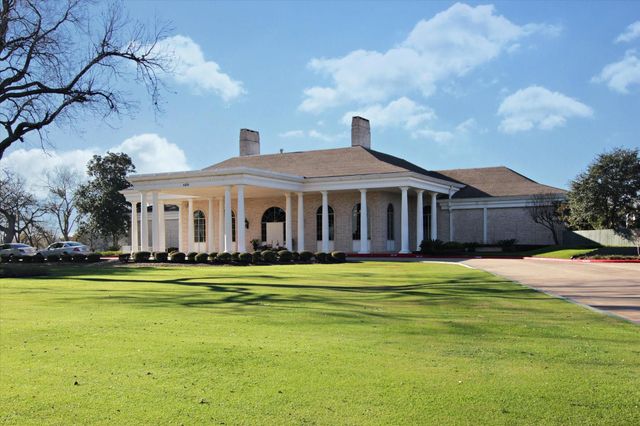 85 Crestwood Circle, Sugar Land, TX 77478