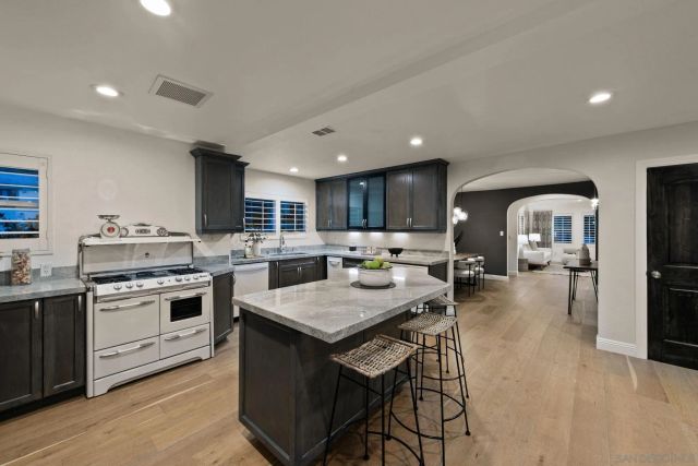 3241 Ingelow St, San Diego, CA 92106