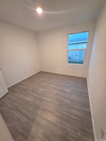 2007 Veery, New Braunfels, TX 78130