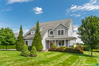 42 Windy Ridge Lane, Watertown, CT 06795