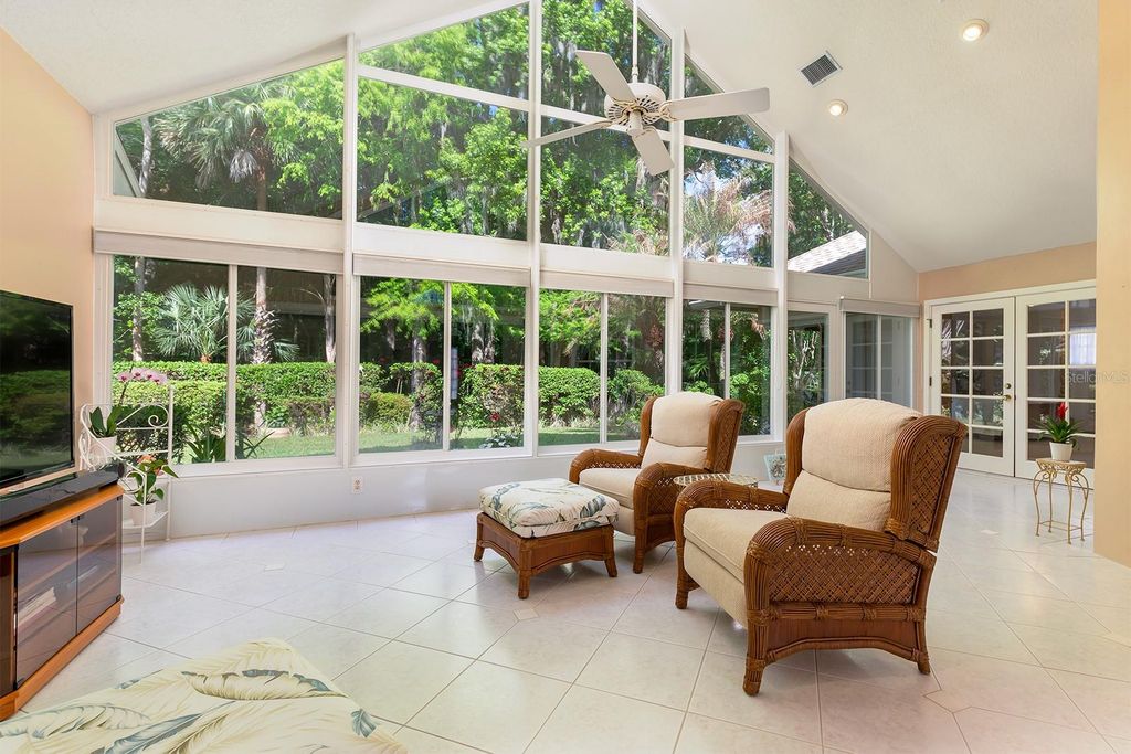 Image 3 of property listing at 808 SILVERWOOD DRIVE, Lake Mary, FL 32746