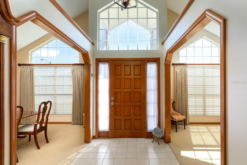 Image 5 of property listing at 808 SILVERWOOD DRIVE, Lake Mary, FL 32746