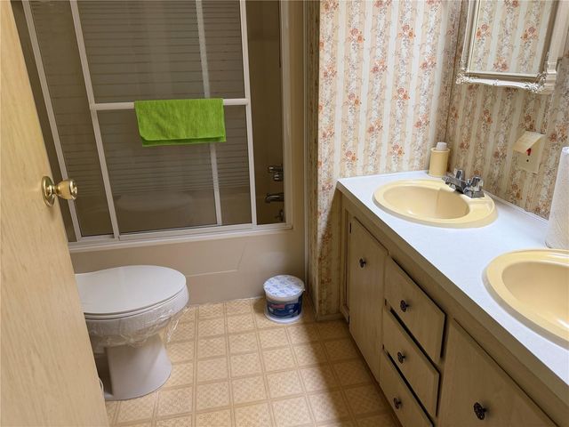 4038 ROLLING OAKS DRIVE, Winter Haven, FL 33880