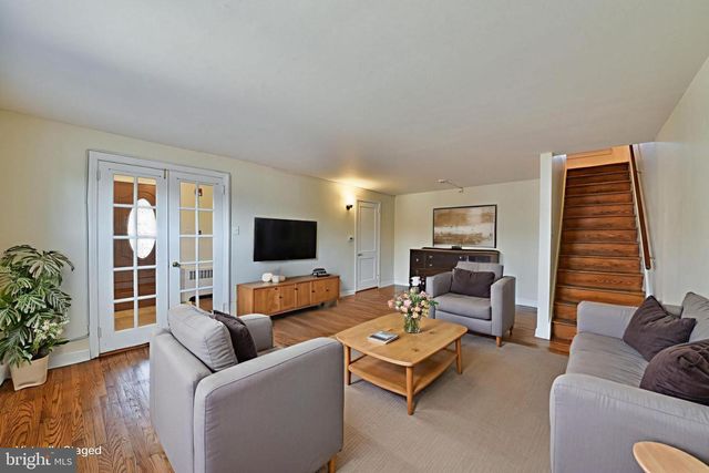 456 N EASTON RD, Glenside, PA 19038