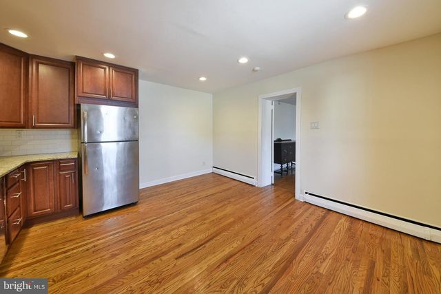 456 N EASTON RD, Glenside, PA 19038