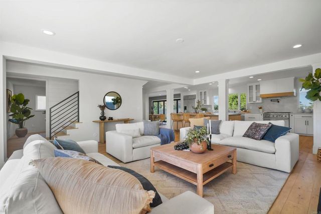 24611 Spadra Ln, Mission Viejo, CA 92691