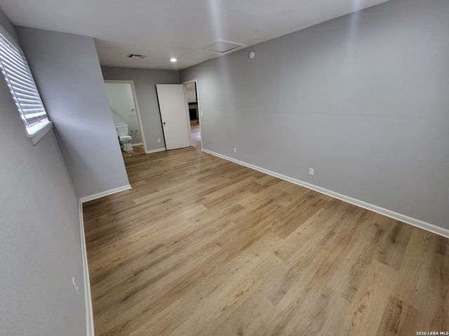 235 Basswood Dr, San Antonio, TX 78213