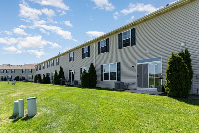 15135 W Quincy Circle, Manhattan, IL 60442