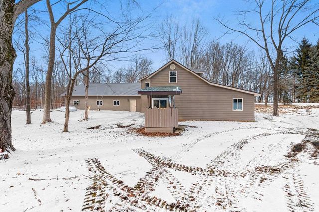 N4601 SHEEHAN LAKE LANE, Campbellsport, WI 53010