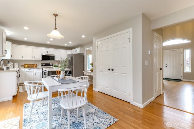 6529 60th Street W, University Place, WA 98467