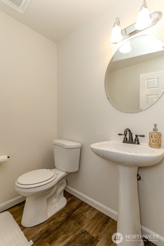 6529 60th Street W, University Place, WA 98467