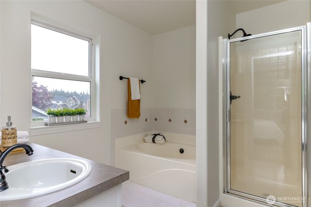 6529 60th Street W, University Place, WA 98467