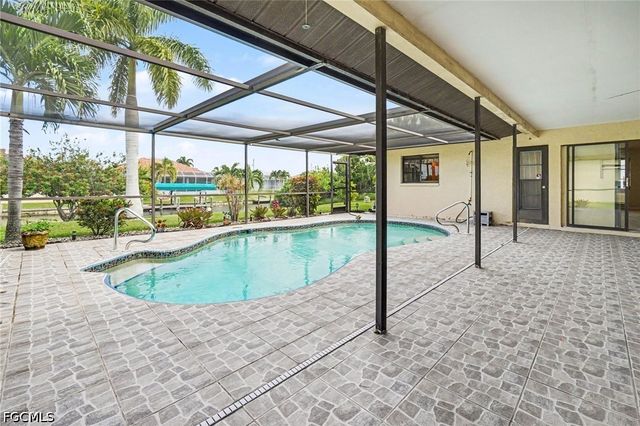 233 SE 31st ST, Cape Coral, FL 33904
