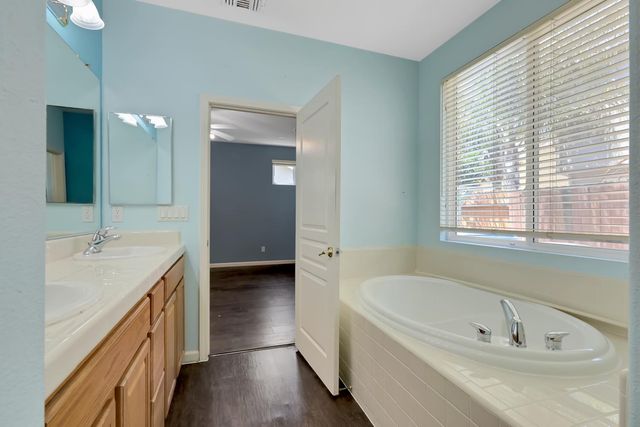 170 Nantucket Way, Yuba City, CA 95993