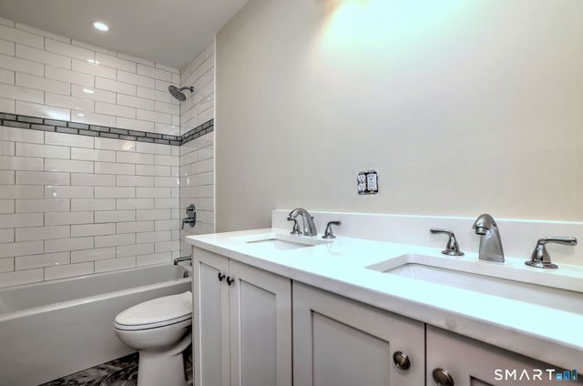 109 Green Meadow Road, Milford, CT 06461