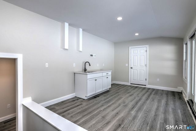 109 Green Meadow Road, Milford, CT 06461