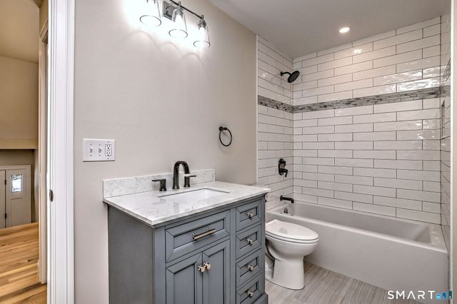 109 Green Meadow Road, Milford, CT 06461