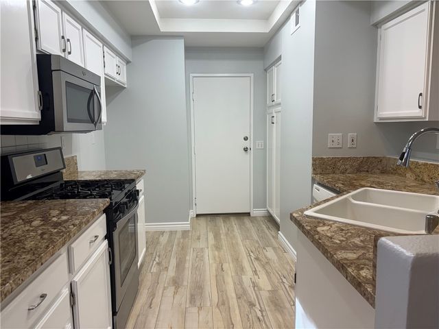 7 Santa Barbara Court, Lake Forest, CA 92610