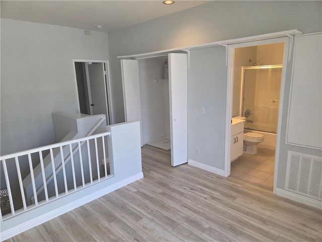 7 Santa Barbara Court, Lake Forest, CA 92610