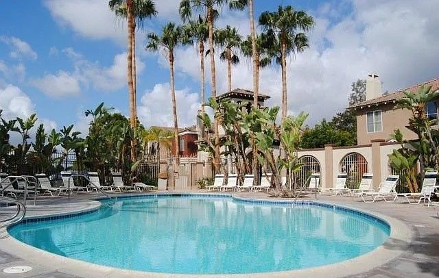 7 Santa Barbara Court, Lake Forest, CA 92610