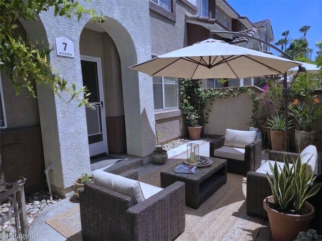 7 Santa Barbara Court, Lake Forest, CA 92610