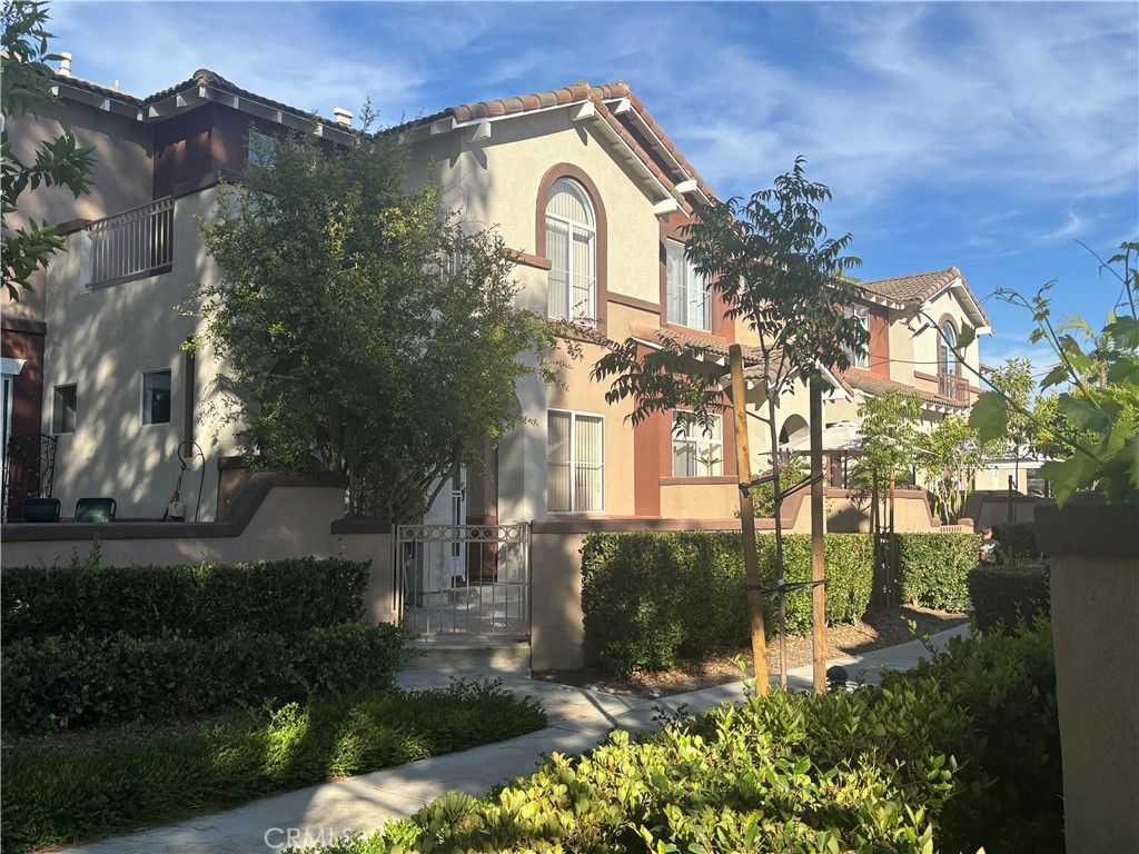 7 Santa Barbara Court, Lake Forest, CA 92610