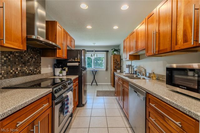 6478 Fairfax Drive, Mentor, OH 44060