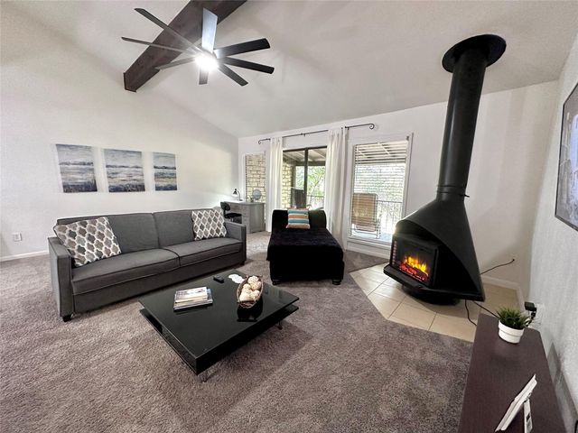 18801 Hogan CIR 3, Lago Vista, TX 78645