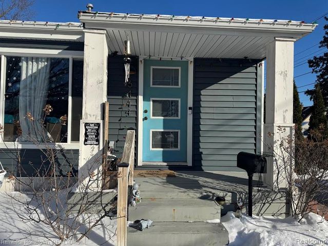 6444 Helen Street, Garden City, MI 48135