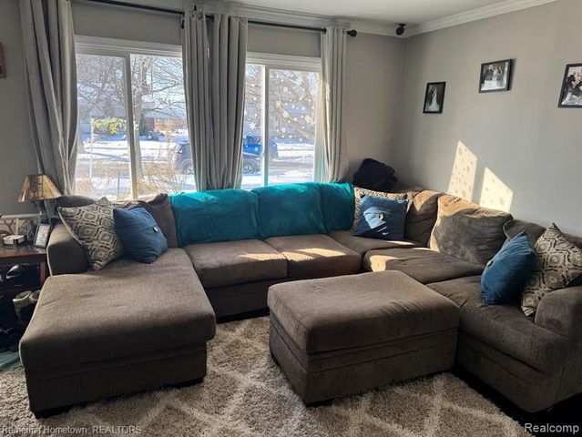 6444 Helen Street, Garden City, MI 48135