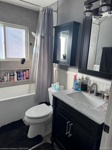 6444 Helen Street, Garden City, MI 48135