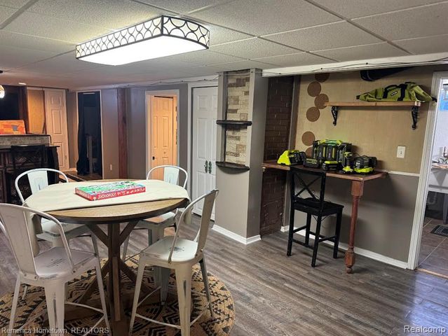 6444 Helen Street, Garden City, MI 48135