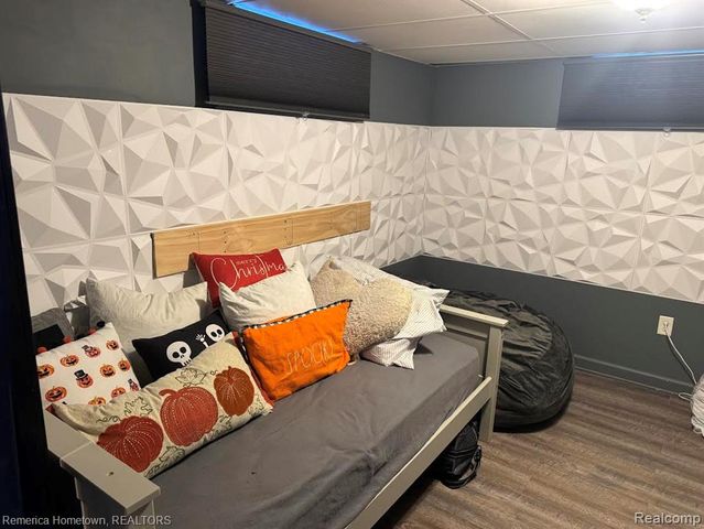 6444 Helen Street, Garden City, MI 48135