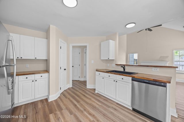 640 Windsor Drive SE, Belville, NC 28451