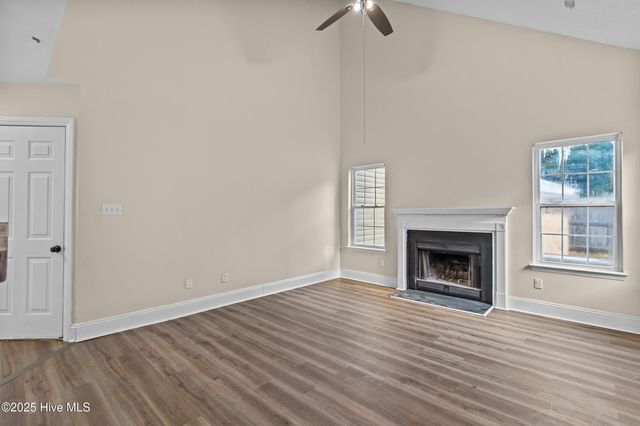 640 Windsor Drive SE, Belville, NC 28451