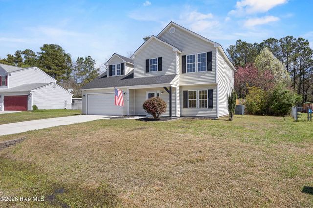 640 Windsor Drive SE, Belville, NC 28451
