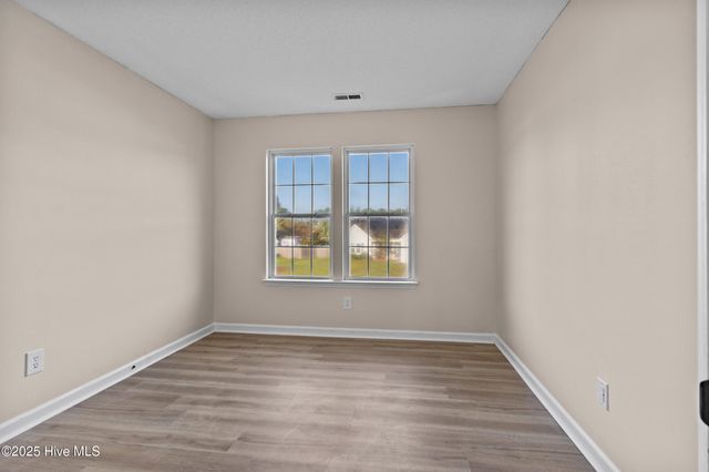 640 Windsor Drive SE, Belville, NC 28451