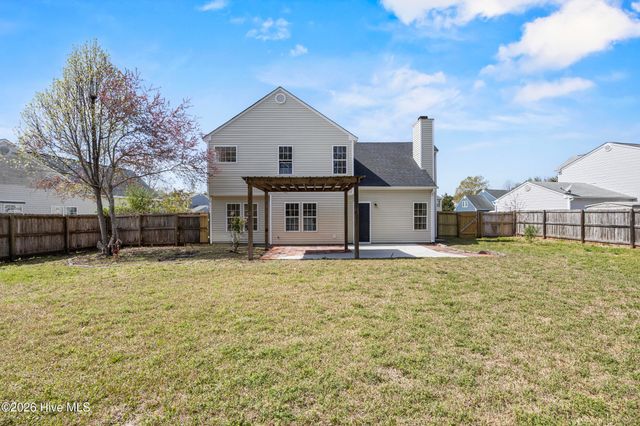 640 Windsor Drive SE, Belville, NC 28451