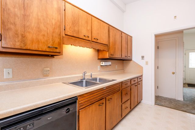 6731 Bayview Drive, Coloma Twp, MI 49038