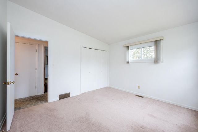 6731 Bayview Drive, Coloma Twp, MI 49038