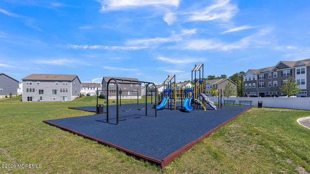 283 Mantoloking Drive, Jackson, NJ 08527