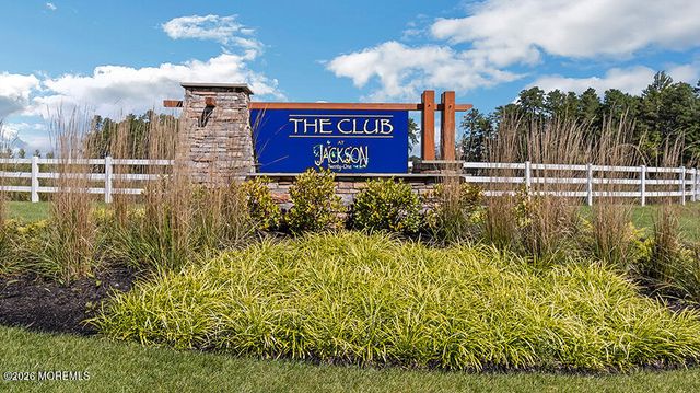 283 Mantoloking Drive, Jackson, NJ 08527